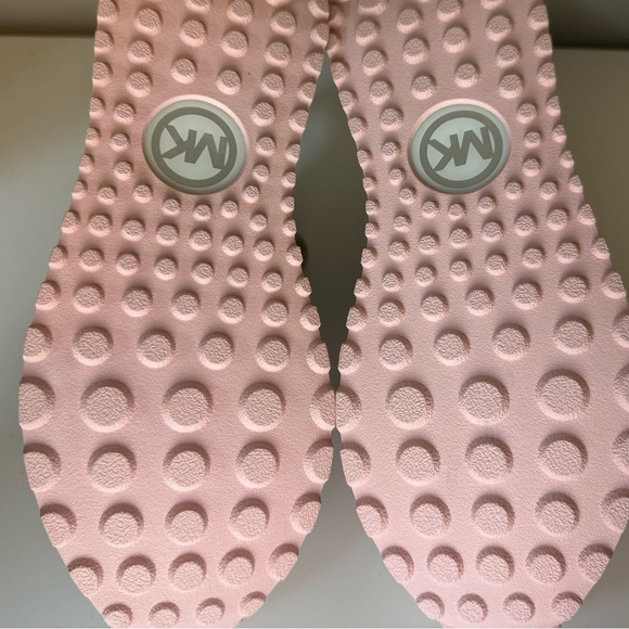 Michael Kors Monroe Trainer Bae Womens shoes size 6 - Picture 3 of 6